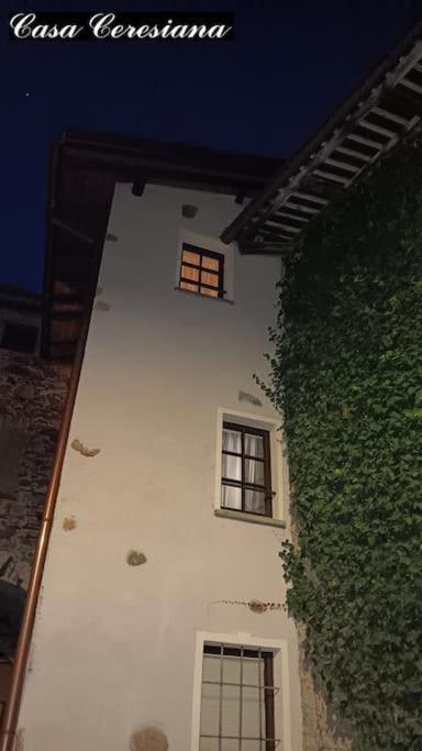 Вілла Antica Torre Del Castello Casa Ceresiana Carabietta Екстер'єр фото